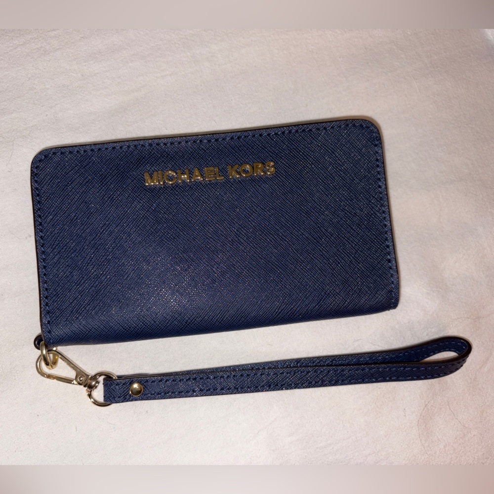Michael Kors Navy Smart Phone Holder/Wallet Wristlet